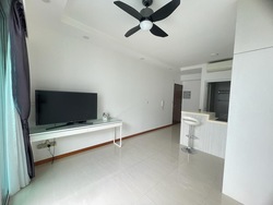 1 Canberra (D27), Condominium #558586321